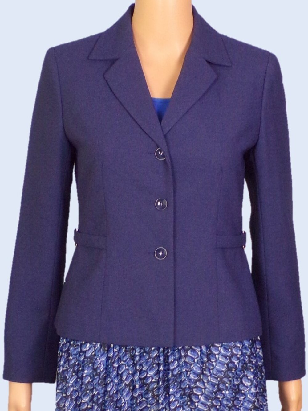 CASUAL CORNER ANNEX PETITE size 0 blue 3-button blazer polyester/acetate DC only